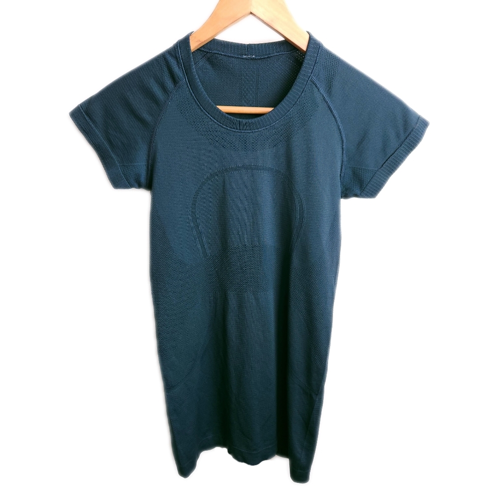 Lululemon Swiftly Tech Short Sleeve Shirt, Blue - Size 4